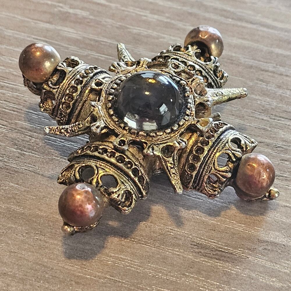 Vintage Celtic Bronze Maltese Cross Brooch with Smoky Cabochon - Picture 3 of 6
